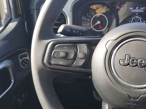 Used 2024 Jeep Wrangler Sport S image 19