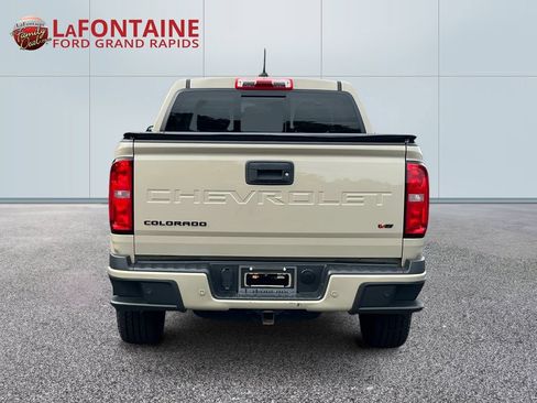 Used 2021 Chevrolet Colorado Z71 AWD/4WD image 6