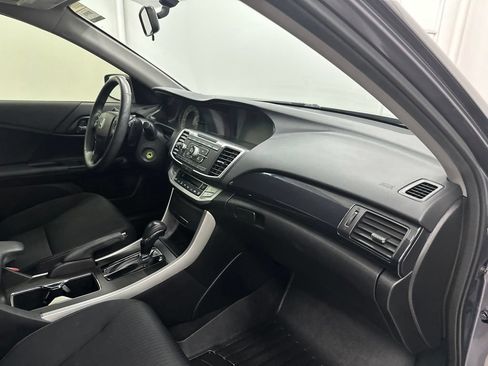 Used 2015 Honda Accord Sport image 23
