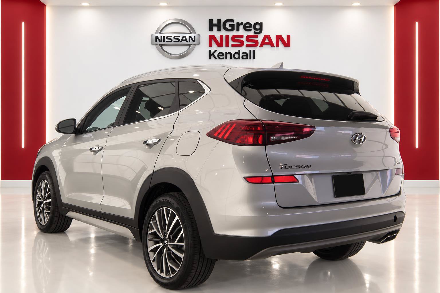 Used 2021 Hyundai Tucson Limited AWD/4WD image 2