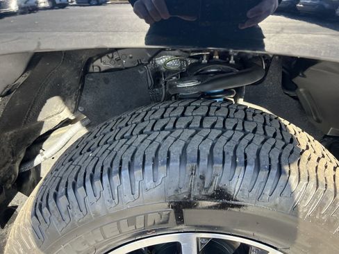 Used 2019 Toyota Tundra SR5 w/ TRD Off Road Package image 12