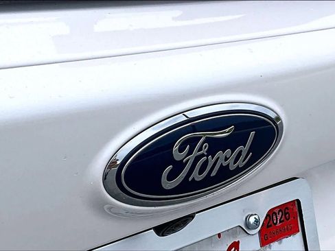 Used 2017 Ford Escape Titanium image 30