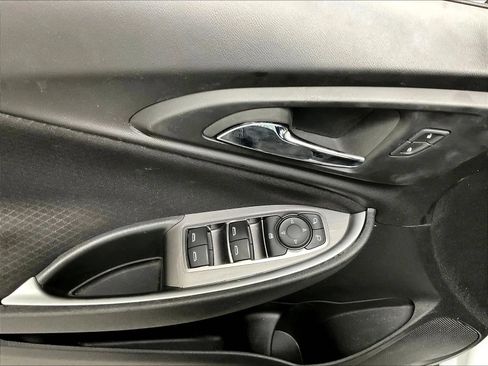 Used 2024 Chevrolet Malibu RS FWD image 42
