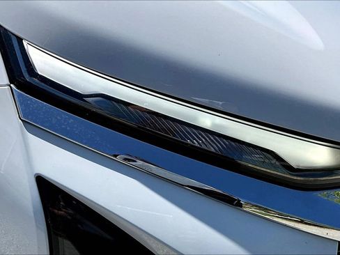 Used 2025 Chevrolet Equinox LT AWD/4WD image 30