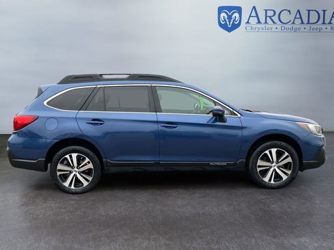 Used 2019 Subaru Outback 2.5i Limited image 6