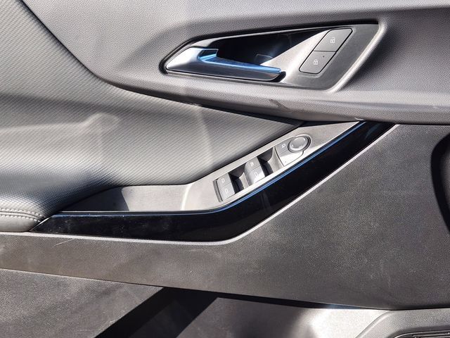 Used 2025 Chevrolet Equinox LT w/ Safety and Technology Package FWD image 24