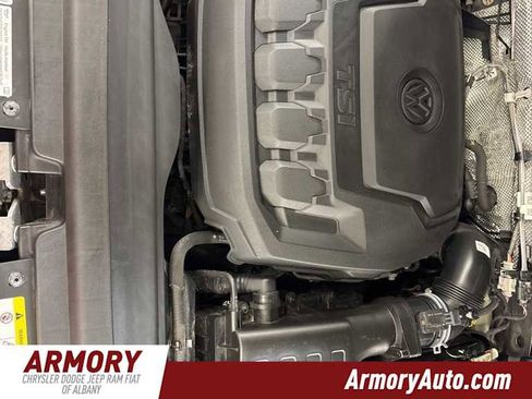 Used 2022 Volkswagen Tiguan SE image 43