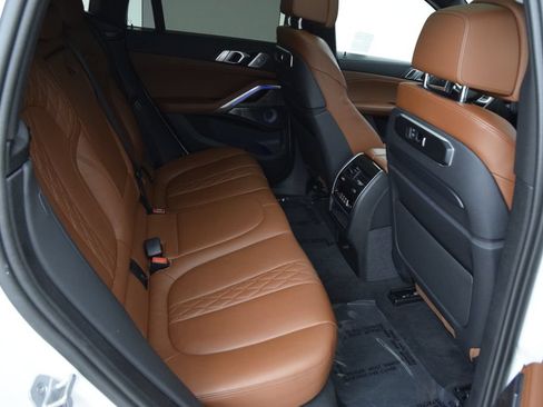 Used 2025 BMW X6 M60i w/ Executive Package AWD/4WD image 19