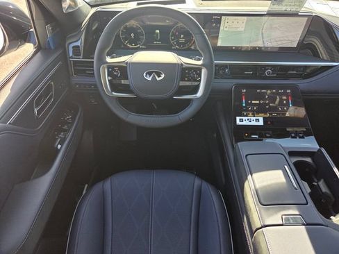 New 2026 INFINITI QX80 4WD image 15