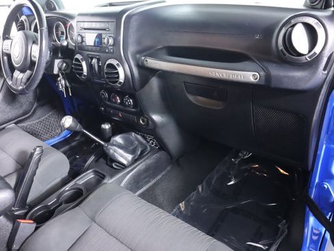 Used 2011 Jeep Wrangler Sport image 35