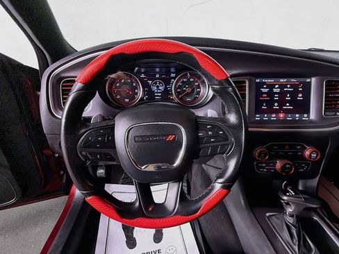 Used 2019 Dodge Charger GT RWD image 11