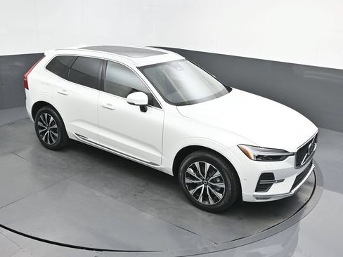 Certified 2023 Volvo XC60 B5 Plus w/ Climate Package FWD image 29