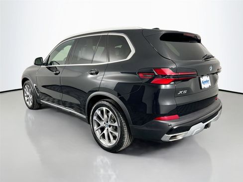 Certified 2025 BMW X5 xDrive40i image 4
