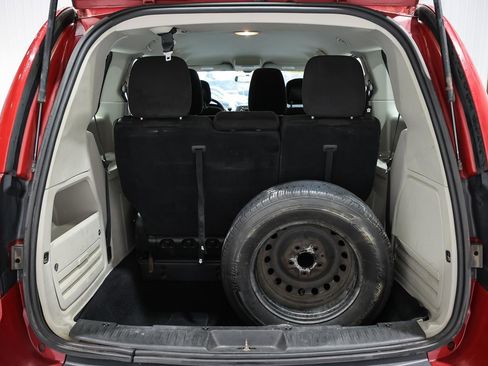 Used 2013 Dodge Grand Caravan American Value Package image 26