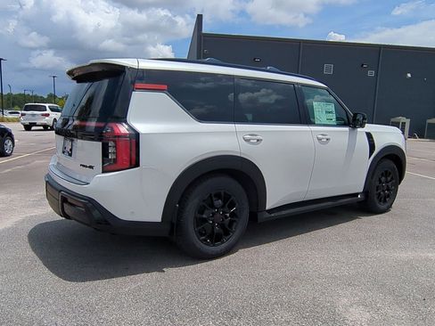 New 2025 Nissan Armada PRO-4X w/ Pro-4X Premium Package image 4
