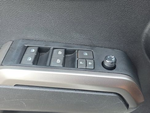 Used 2023 Toyota Tacoma SR5 RWD image 18