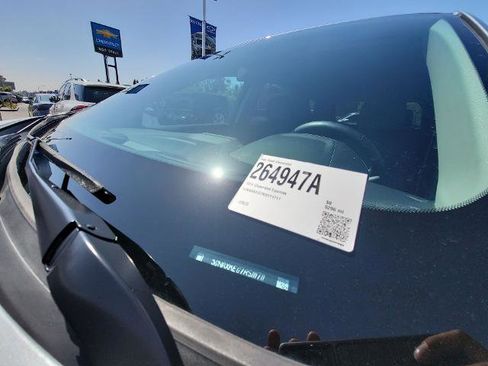 Used 2024 Chevrolet Equinox LT FWD image 32