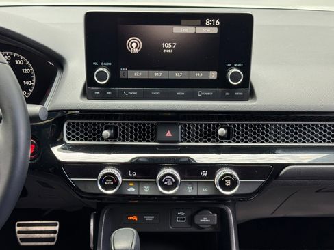 Used 2023 Honda Civic Sport image 21