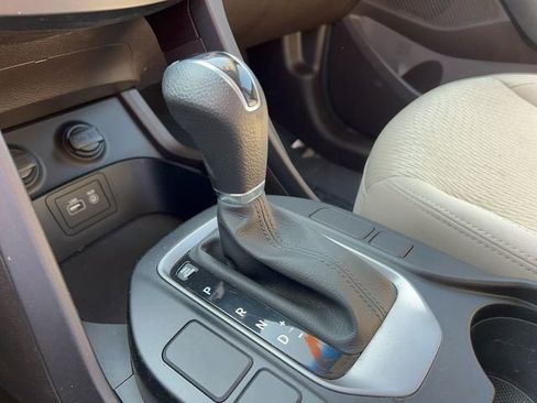 Used 2017 Hyundai Santa Fe Sport image 21