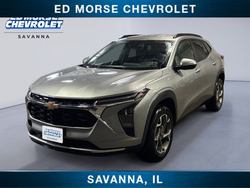Used 2025 Chevrolet Trax LT w/ LT Convenience Package image 1