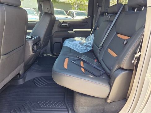 New 2026 GMC Sierra 1500 AT4 w/ AT4 Premium Package AWD/4WD image 7