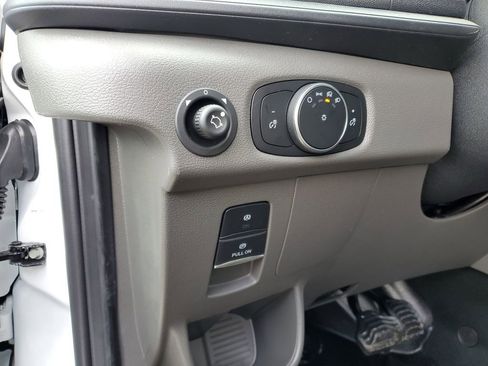 New 2026 Ford Transit 250 148 Medium Roof image 11