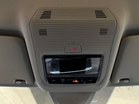 Used 2026 Volkswagen Atlas SE AWD/4WD image 18
