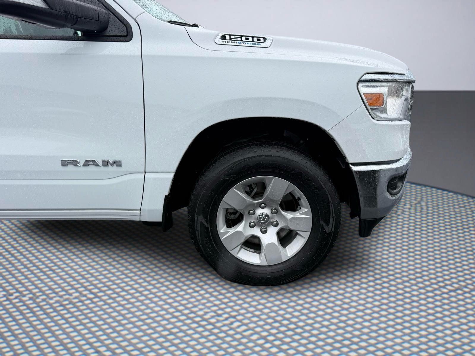 Used 2022 RAM 1500 Big Horn AWD/4WD image 12