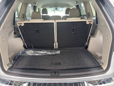 New 2026 Volkswagen Atlas SE image 30