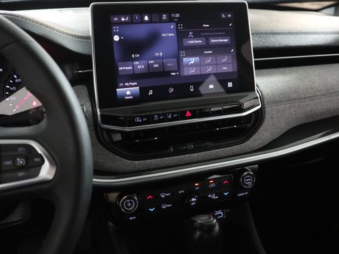 Used 2023 Jeep Compass Latitude w/ Convenience Group image 23