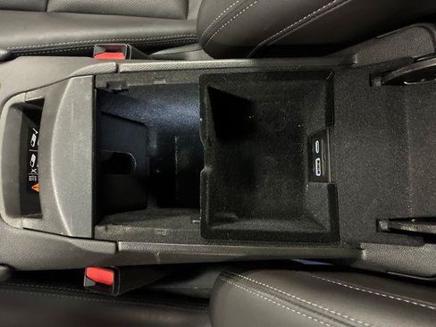 Certified 2022 Cadillac XT5 Premium Luxury FWD image 57