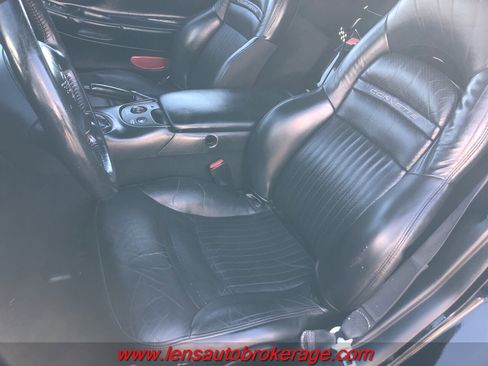 Used 2004 Chevrolet Corvette Convertible w/ Preferred Equipment Group image 15