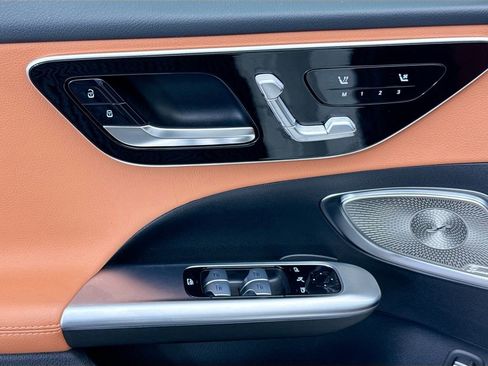 Certified 2025 Mercedes-Benz C 300 Sedan image 22
