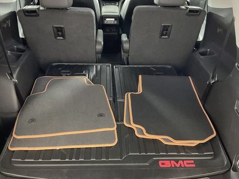 Used 2023 GMC Acadia AT4 w/ Preferred Package AWD/4WD image 17