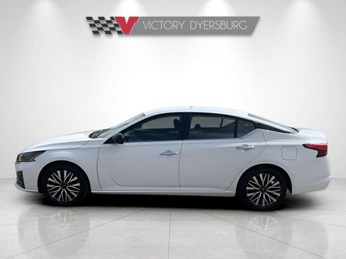 Used 2025 Nissan Altima 2.5 SV image 5