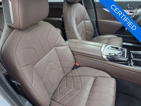 Certified 2023 BMW 760i xDrive AWD/4WD image 24