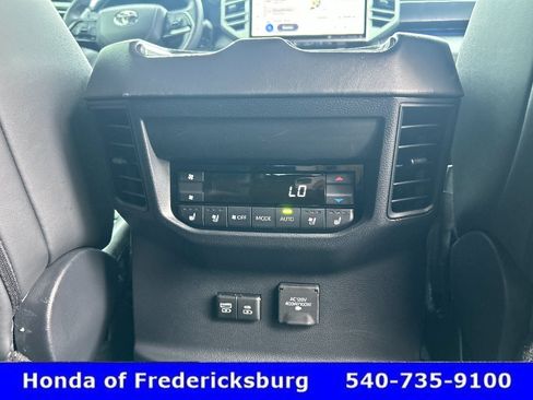 Used 2023 Toyota Sequoia Platinum AWD/4WD image 33