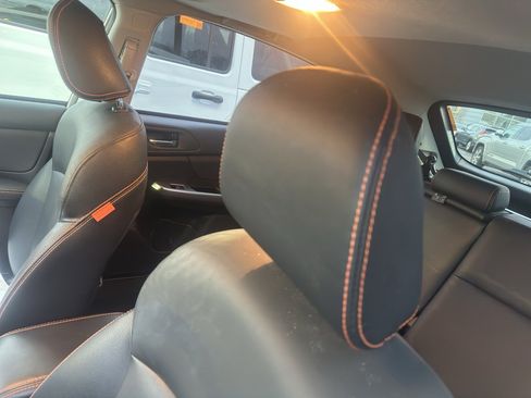 Used 2017 Subaru Crosstrek 2.0i Limited image 13