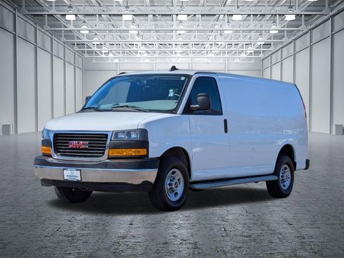 Used 2024 GMC Savana 2500 w/ Driver Convenience Package RWD image 9