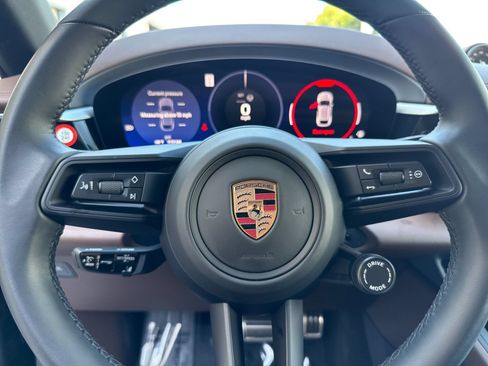 Certified 2025 Porsche Macan 4S Electric AWD/4WD image 28