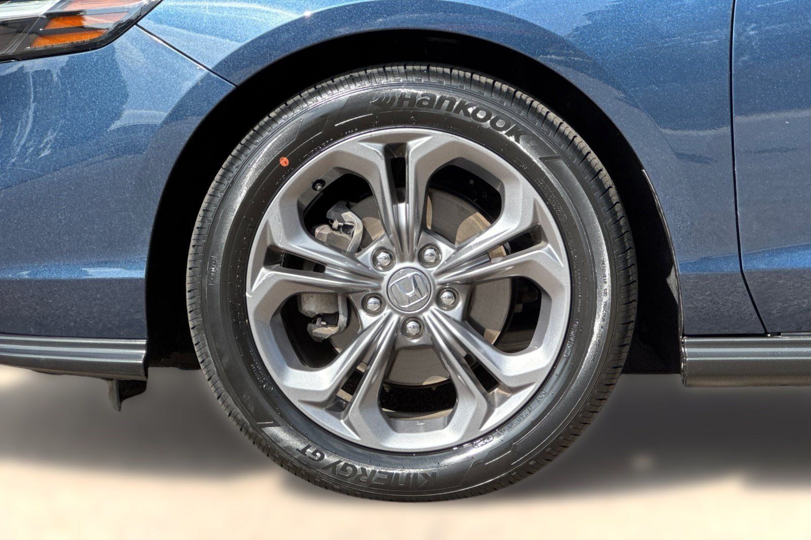 Used 2024 Honda Accord EX image 13