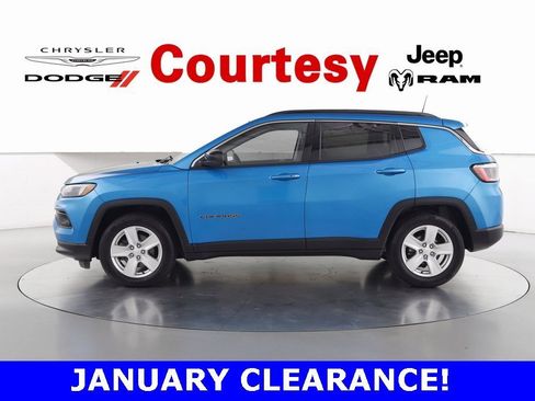 Certified 2022 Jeep Compass Latitude image 8
