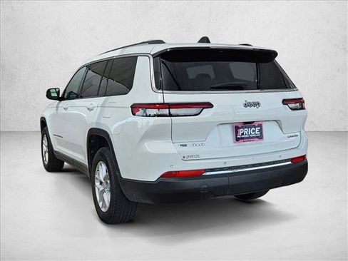 Used 2022 Jeep Grand Cherokee L Laredo w/ Luxury Tech Group I AWD/4WD image 7