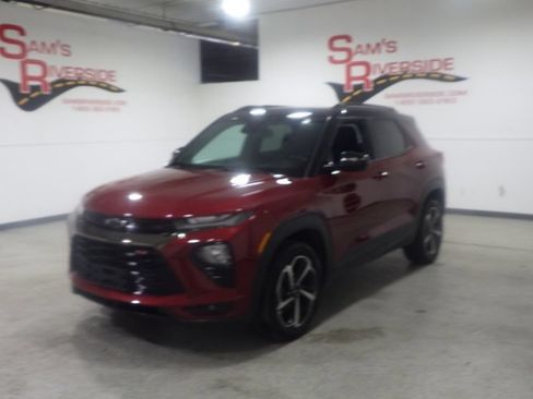 Used 2023 Chevrolet TrailBlazer RS w/ Sun and Liftgate Package AWD/4WD image 1