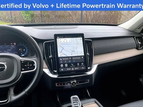 Certified 2025 Volvo XC90 B5 Plus image 9