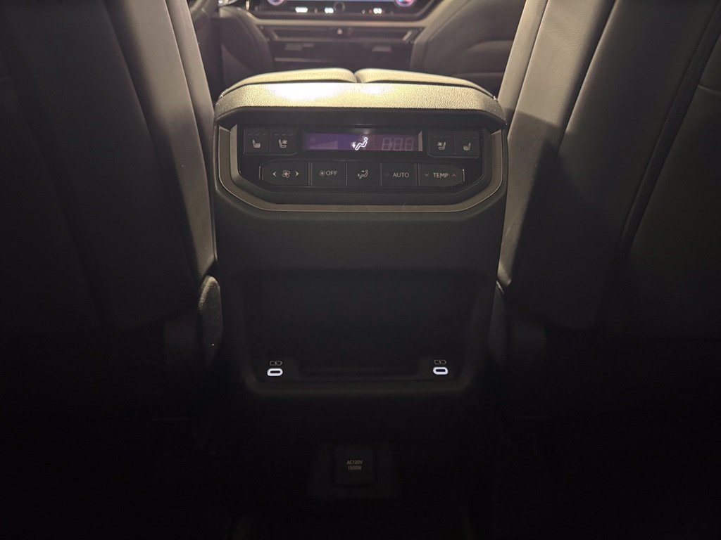 Used 2025 Lexus TX 500h AWD w/ Technology Package image 17