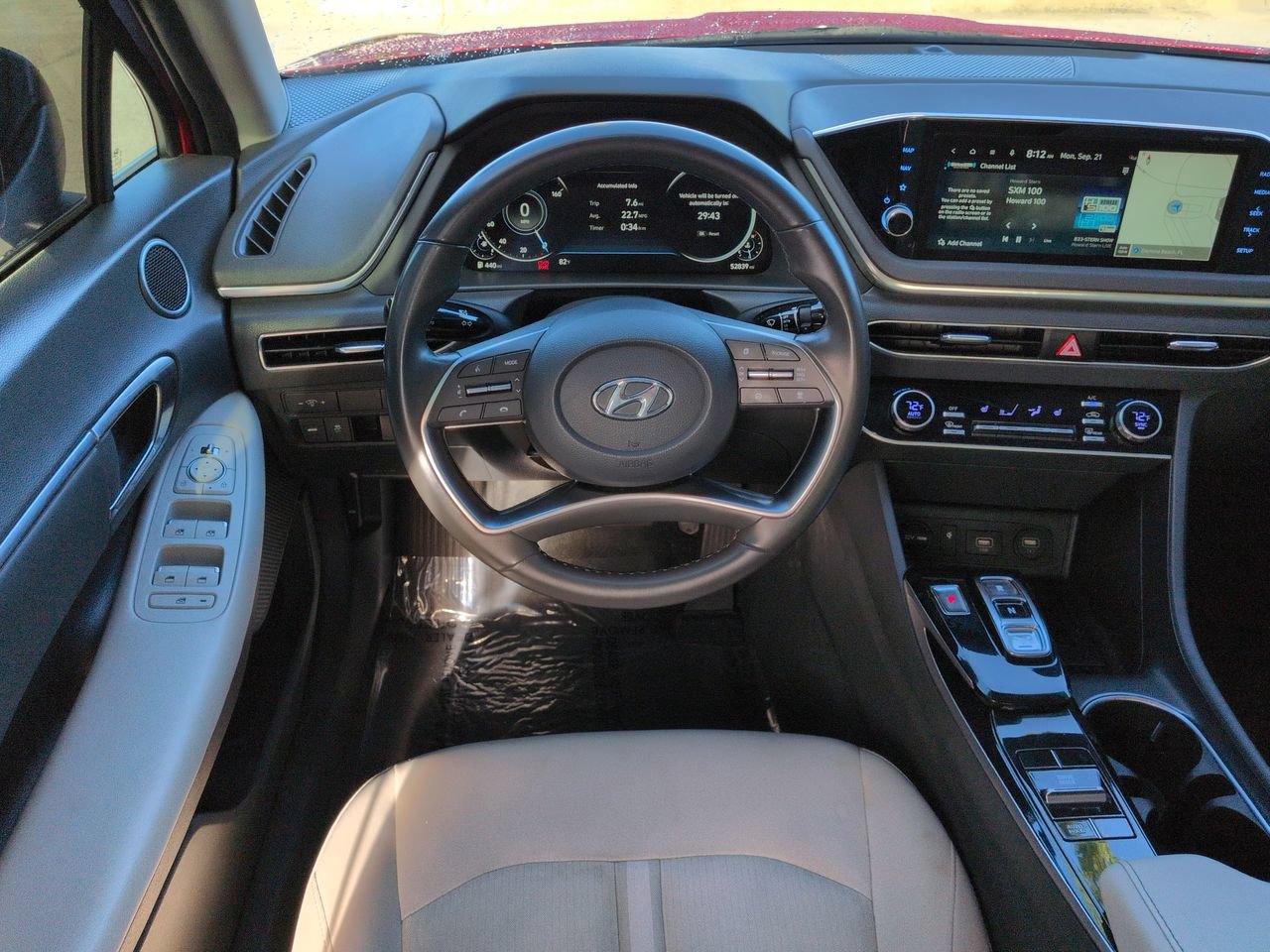 Used 2023 Hyundai Sonata SEL w/ Convenience Package FWD image 14