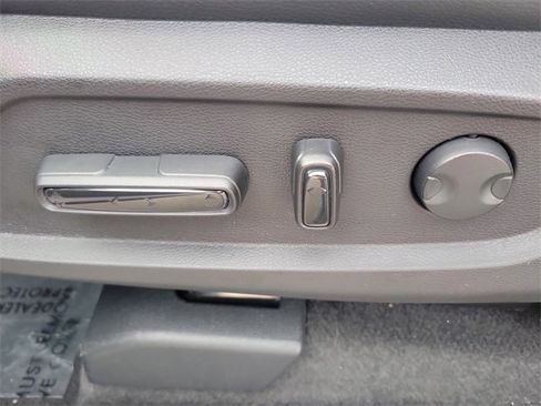 Certified 2024 Honda Pilot Touring image 19