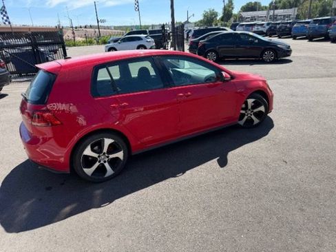 Used 2015 Volkswagen Golf 4-Door FWD image 13