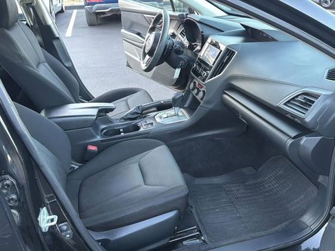 Used 2021 Subaru Impreza 2.0i Premium image 10